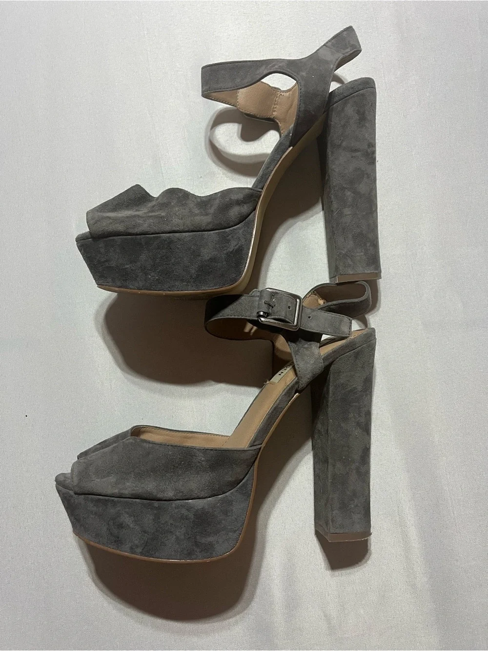 Steve Madden Women’s 10 Gray Suede Platform 6” Heel Sandals with Ankle Strap